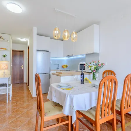 Walk Apartment Split